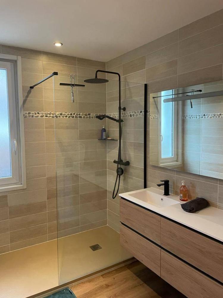 Poly design habitat élégance du bain