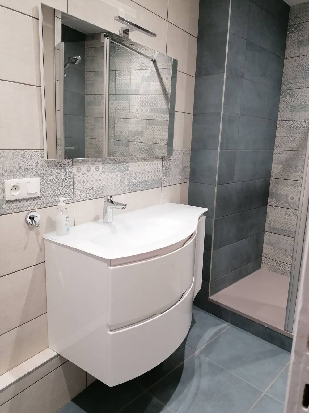 vente de salle de bain près de Bellignat