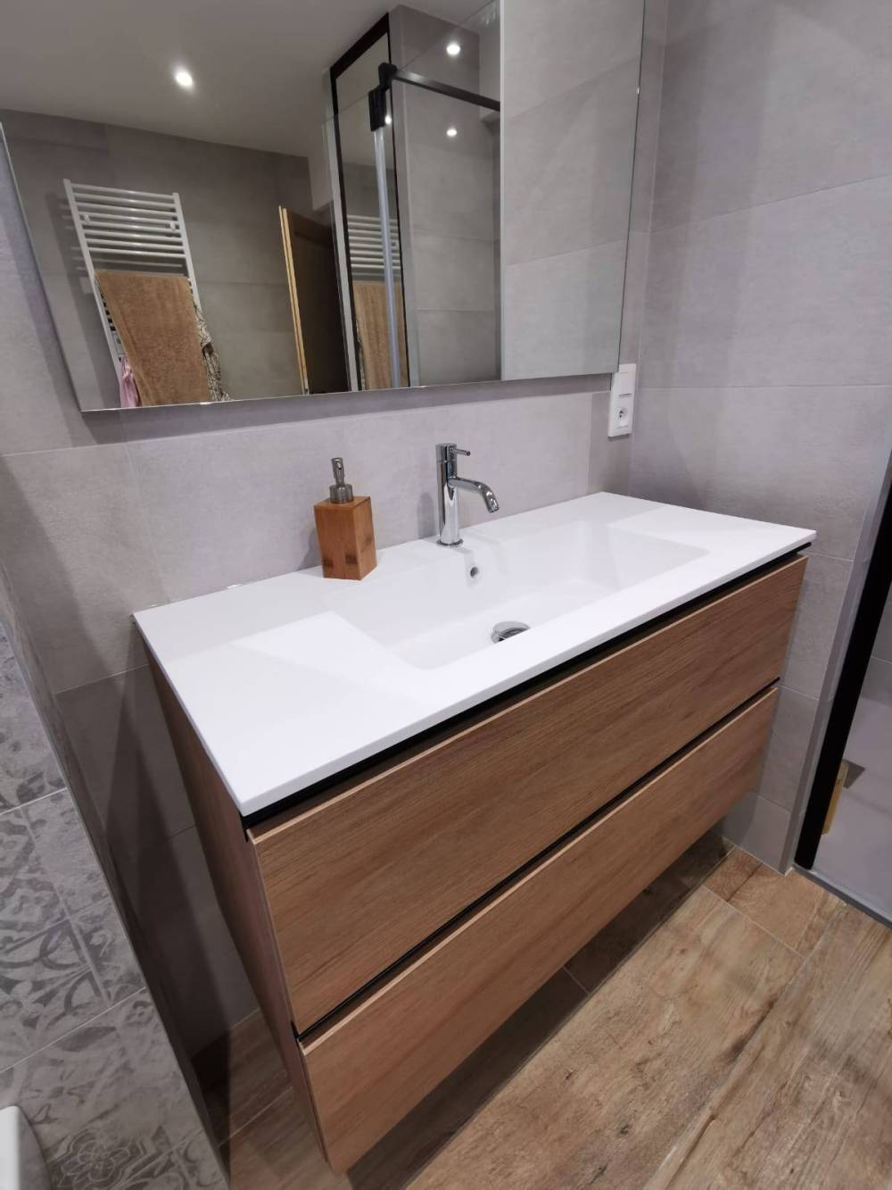 Poly design habitat élégance du bain